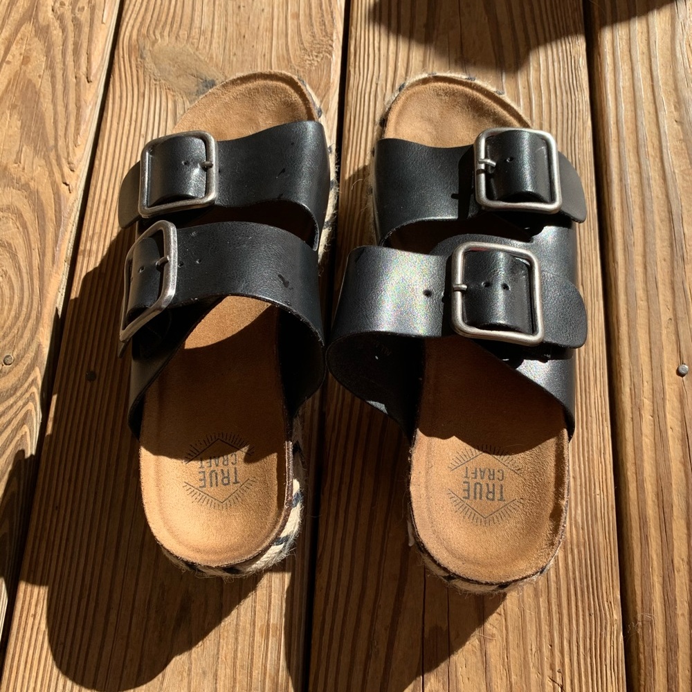 True craft platform sandals!